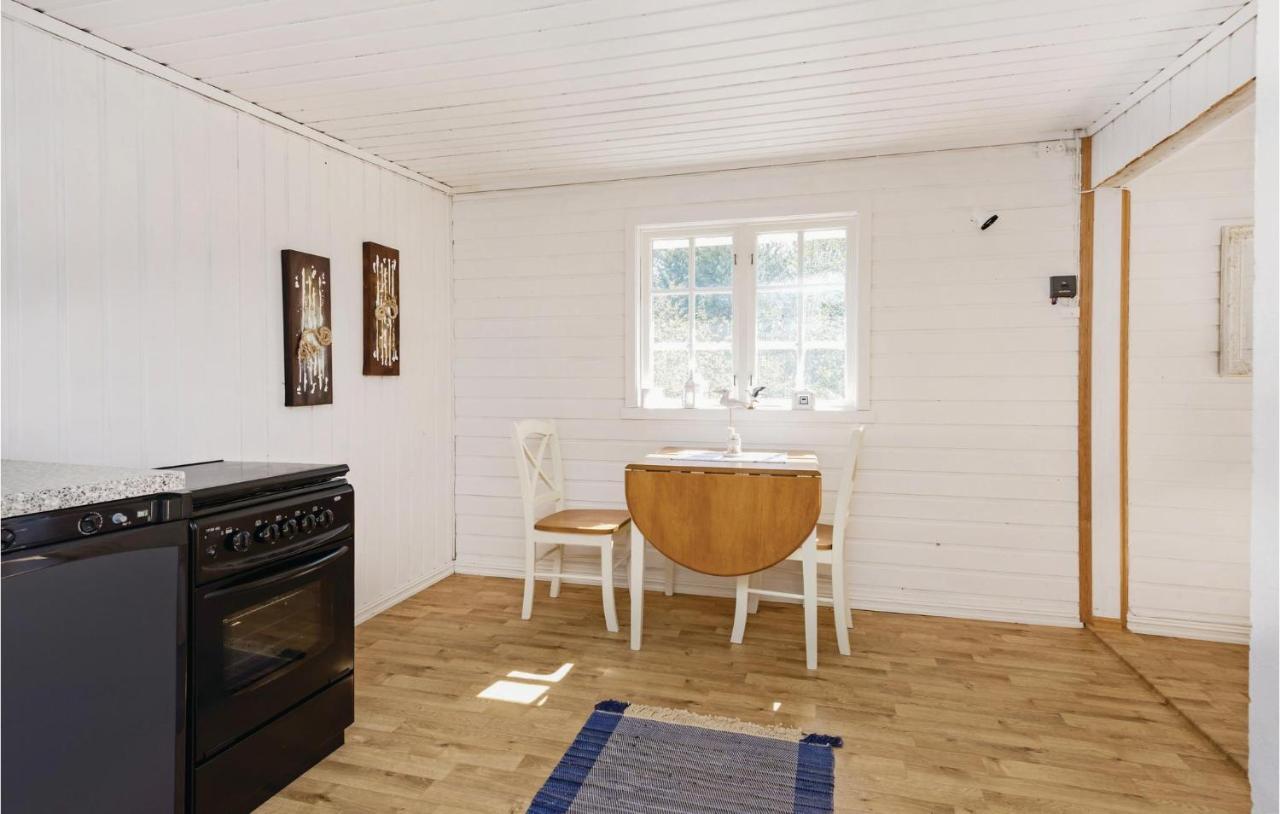 Studio Holiday Home In Ålesund מראה חיצוני תמונה